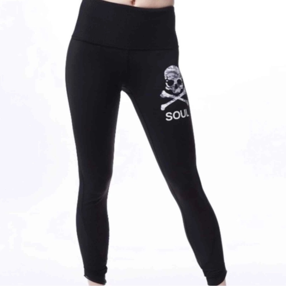 Lululemon X SoulCycle camo skull Wunder Under leggings size 6